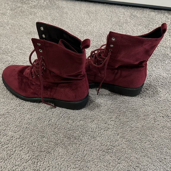 women’s red/pink velvet boots size 8 - Picture 3 of 4